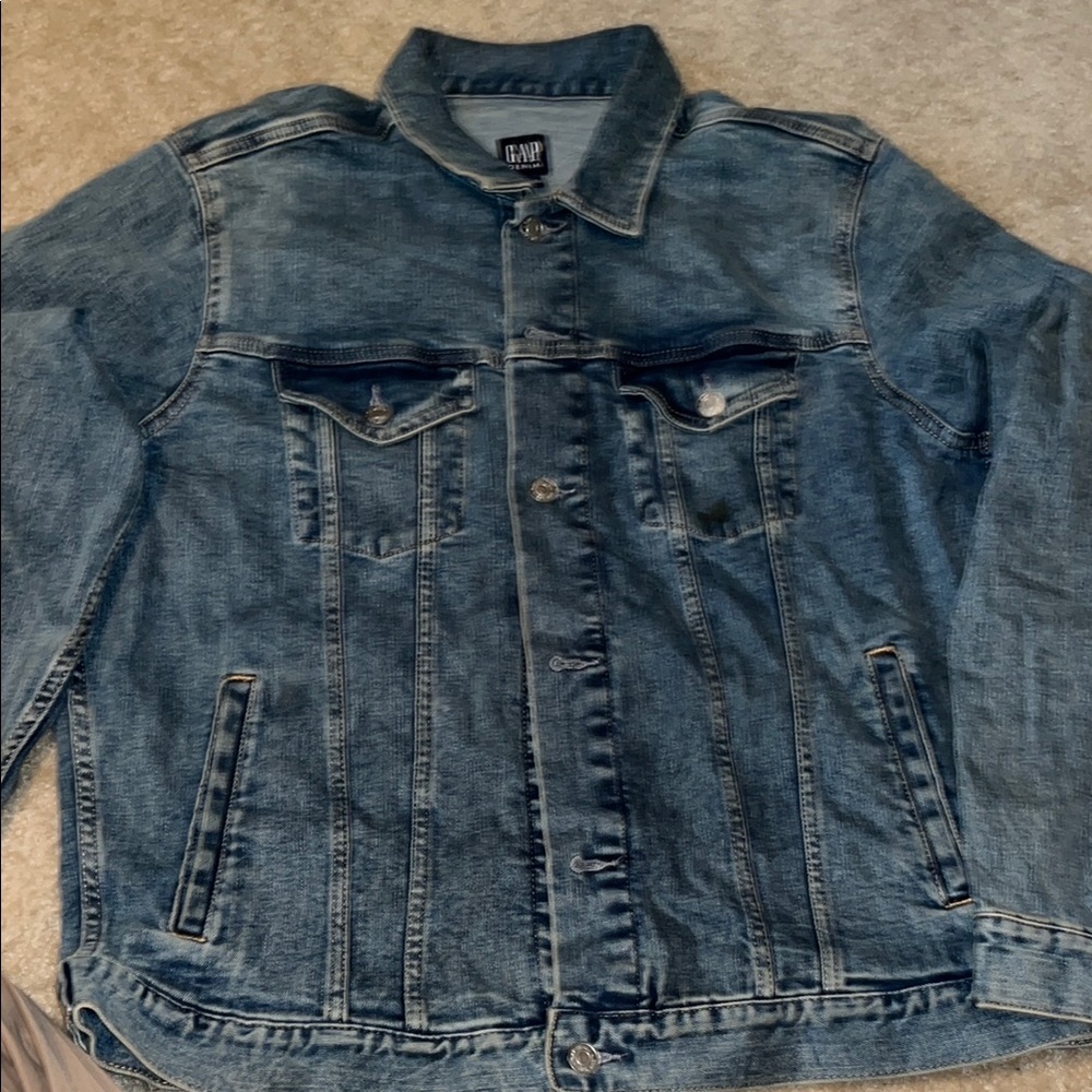 GAP Blue Lightweight Shirt Jacket with Classic Design